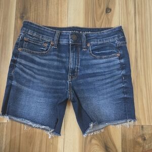 Pre-loved American Eagle Outfitters Blue Denim Midi Shorts Size 6